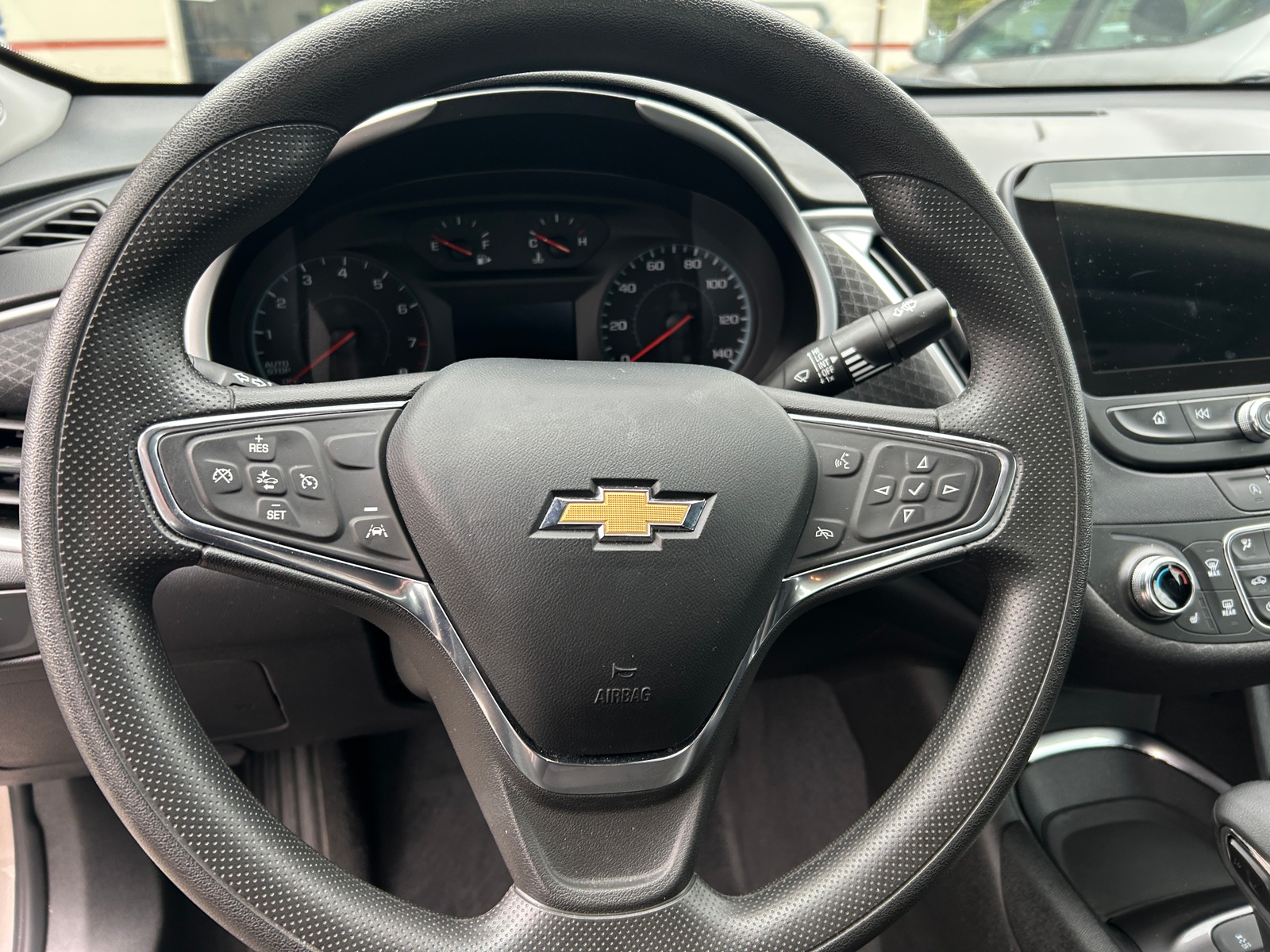 Thumbnail: 2023 Chevrolet Malibu - 5