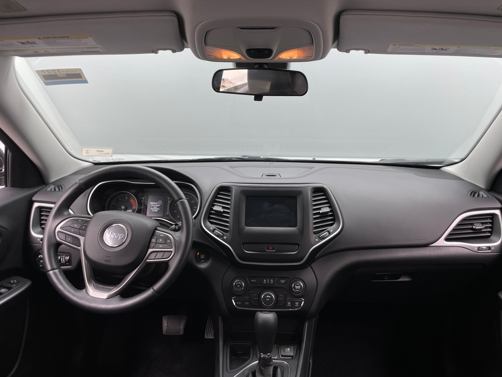 Thumbnail: 2019 Jeep Cherokee - 3
