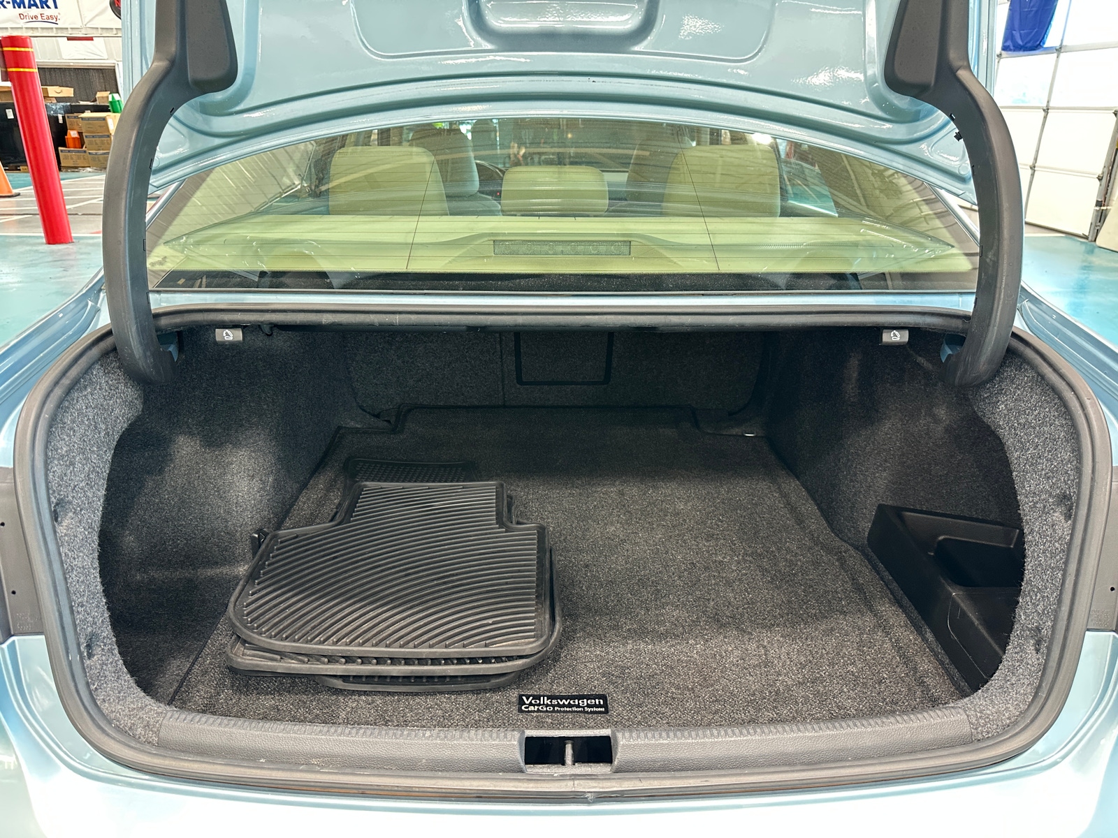 Thumbnail: 2013 Volkswagen Passat - 6