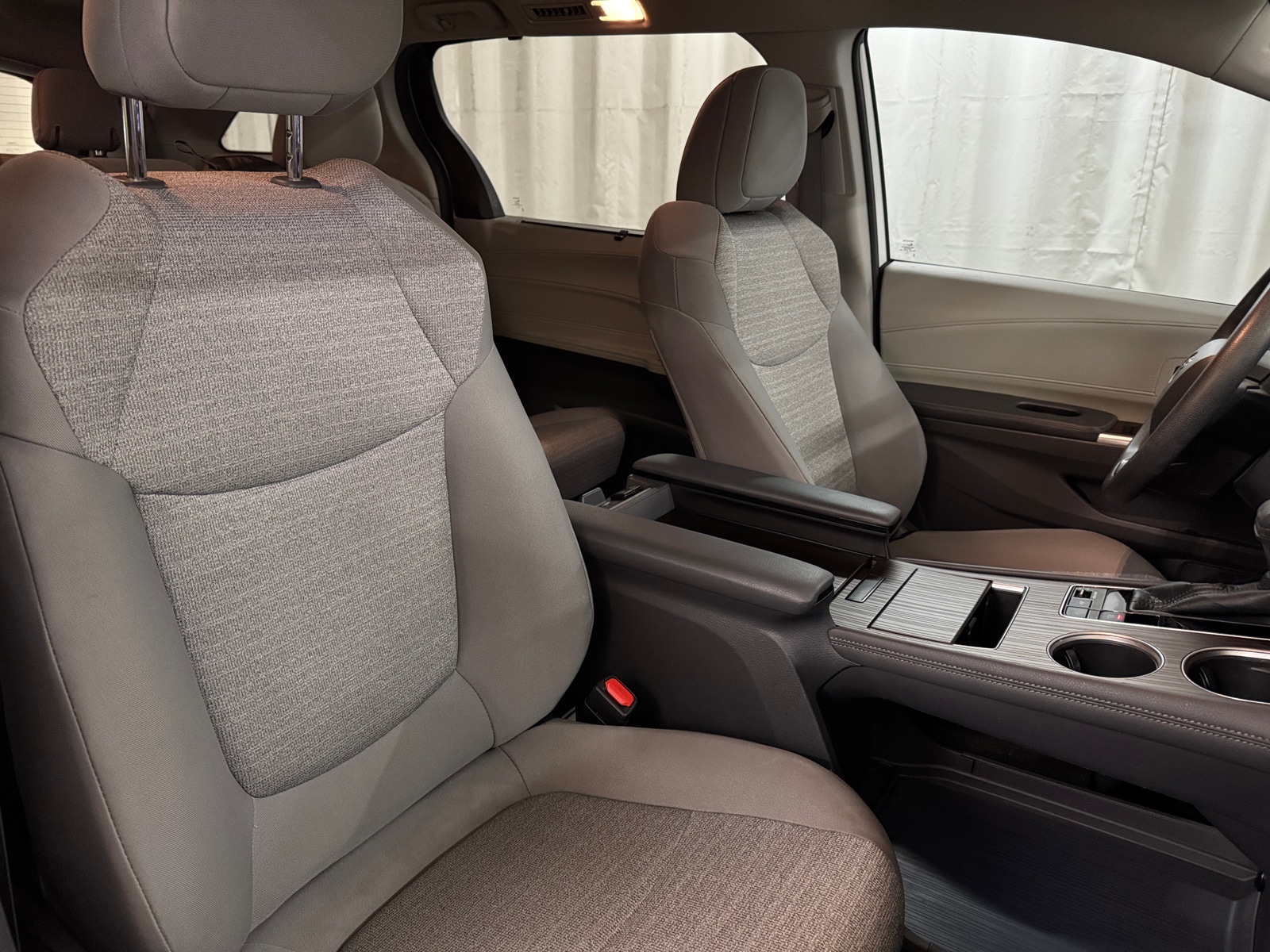 Thumbnail: 2021 Toyota Sienna - 2