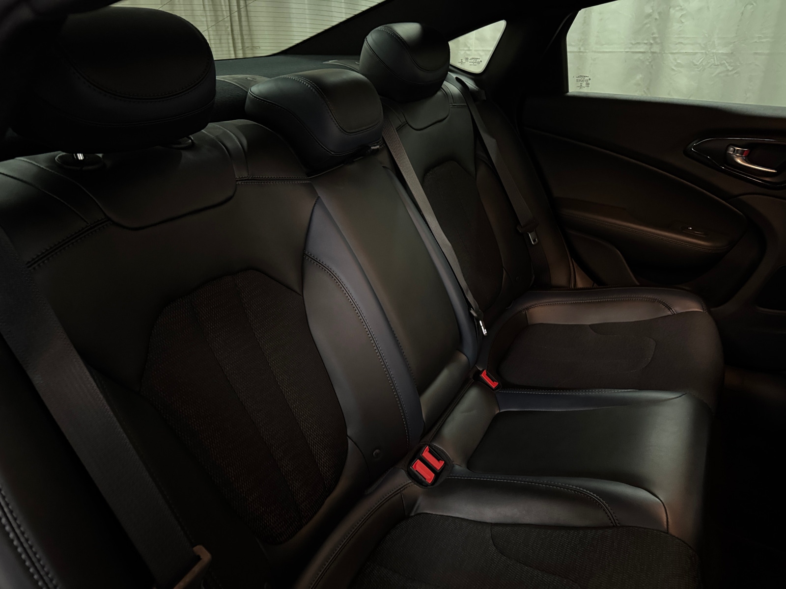 Thumbnail: 2016 Chrysler 200 - 6