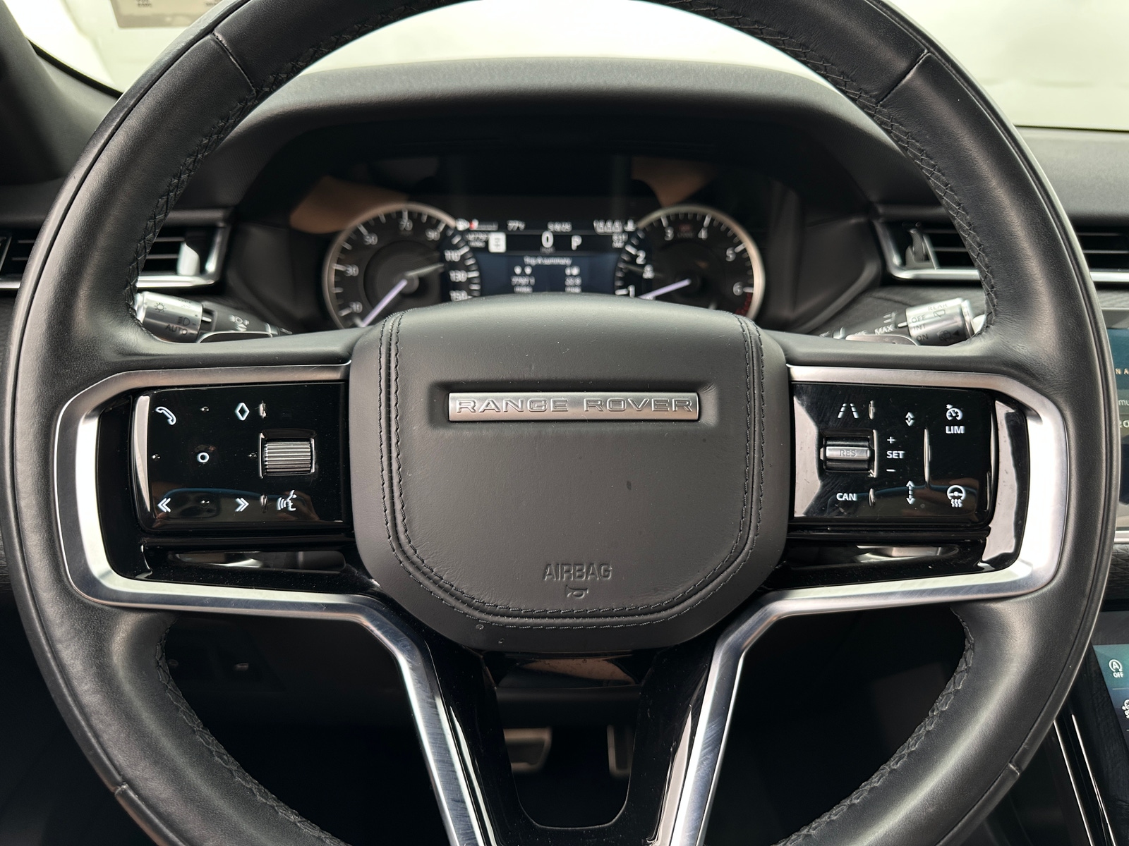 Thumbnail: 2023 Land Rover Range Rover Velar - 4