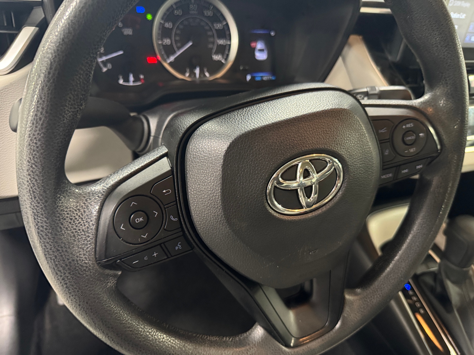 Thumbnail: 2022 Toyota Corolla - 5