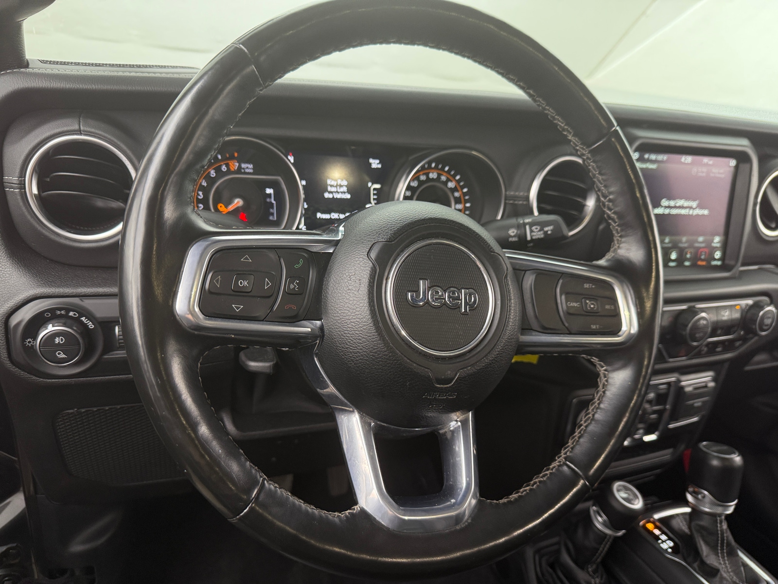 Thumbnail: 2021 Jeep Gladiator - 4