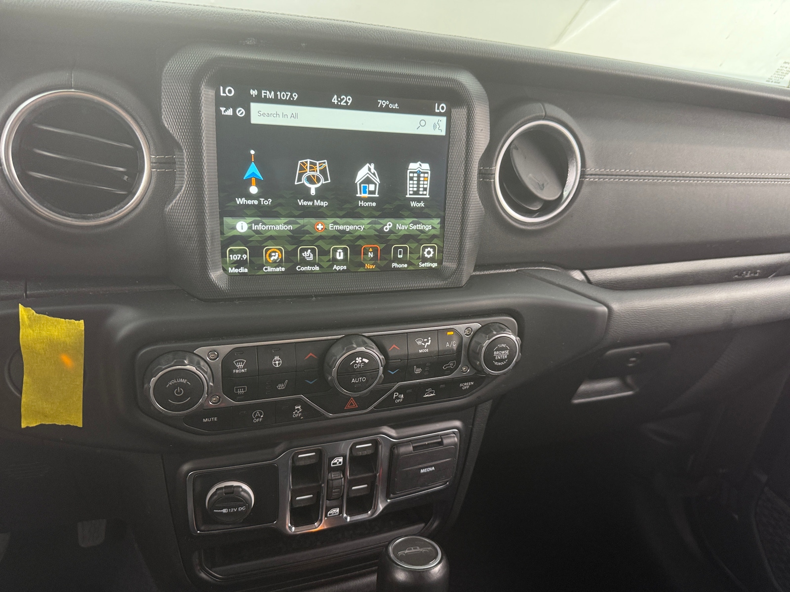 Thumbnail: 2021 Jeep Gladiator - 3