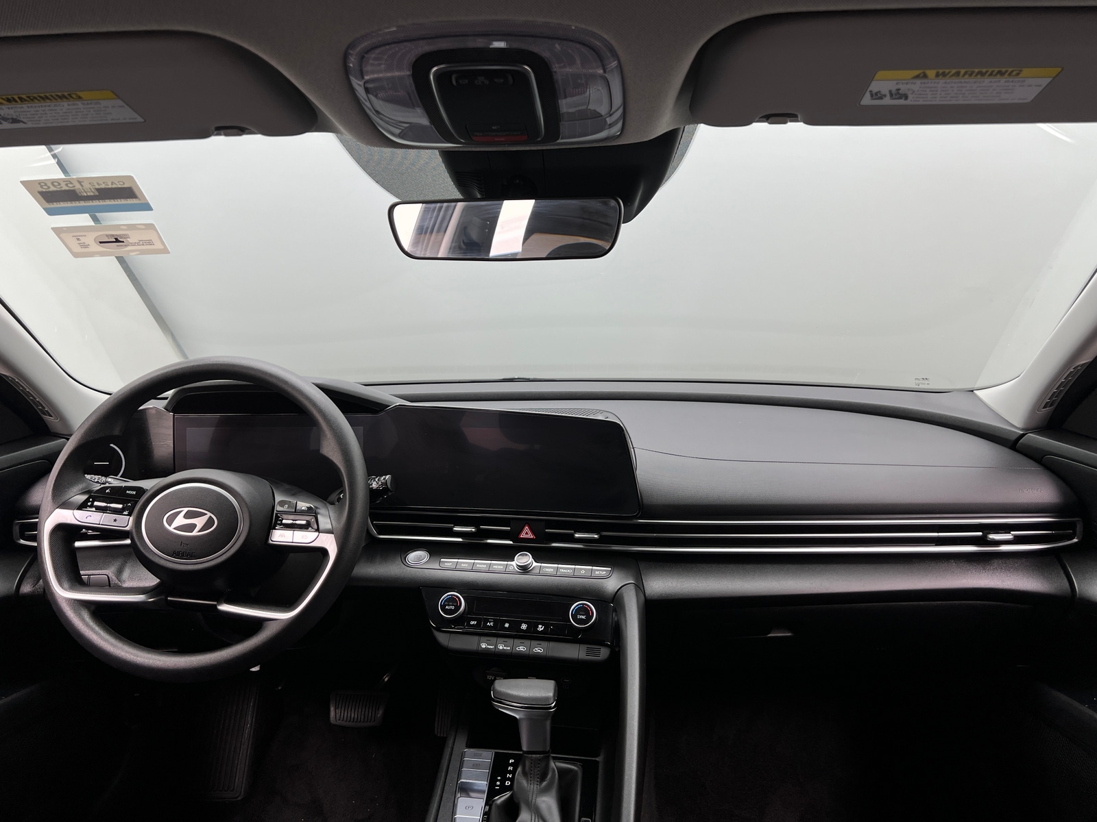 Thumbnail: 2024 Hyundai Elantra - 3