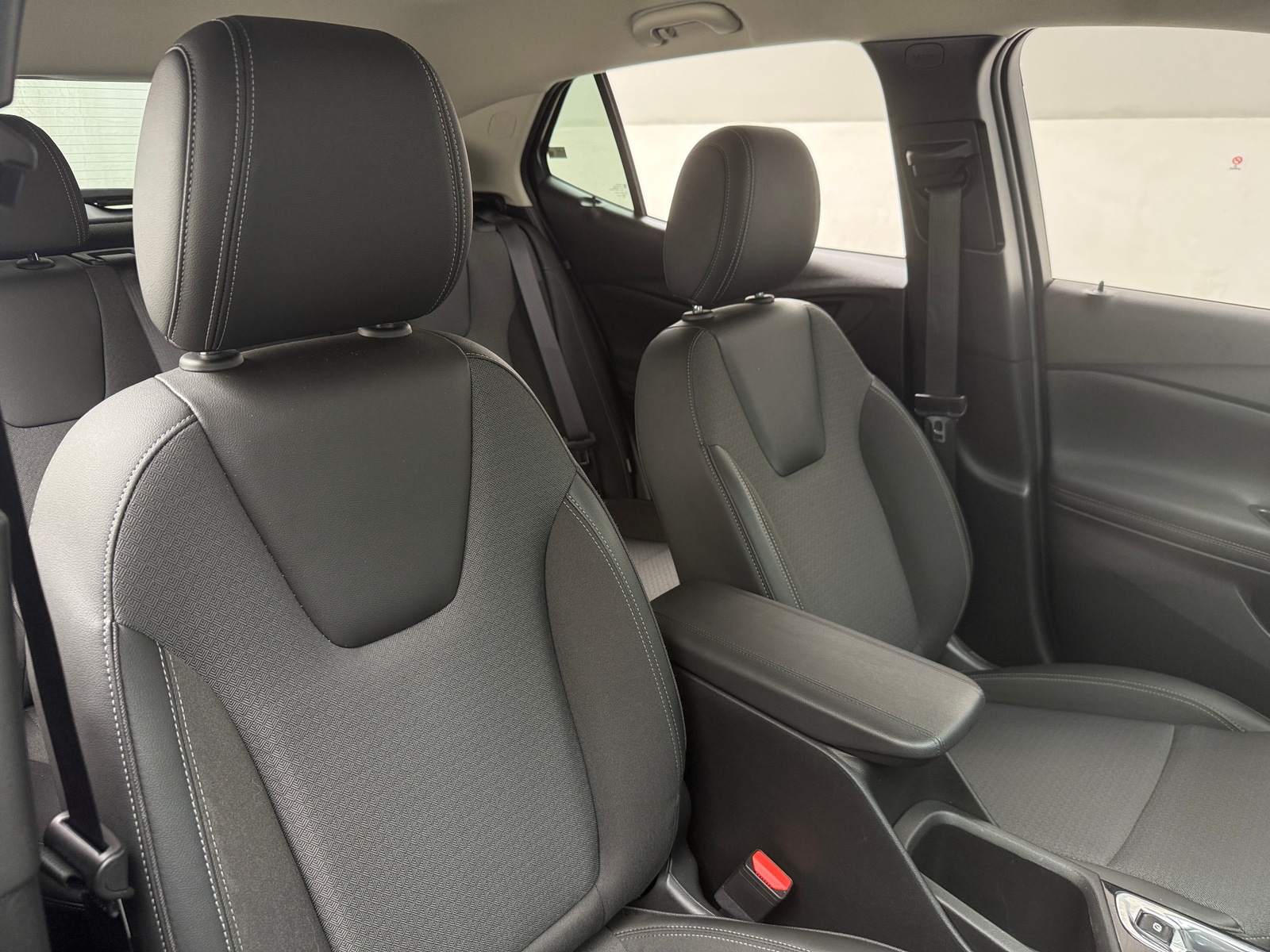 Thumbnail: 2023 Buick Encore GX - 2