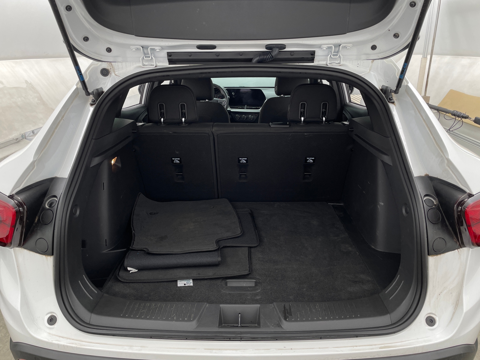 Thumbnail: 2024 Chevrolet Trax - 7