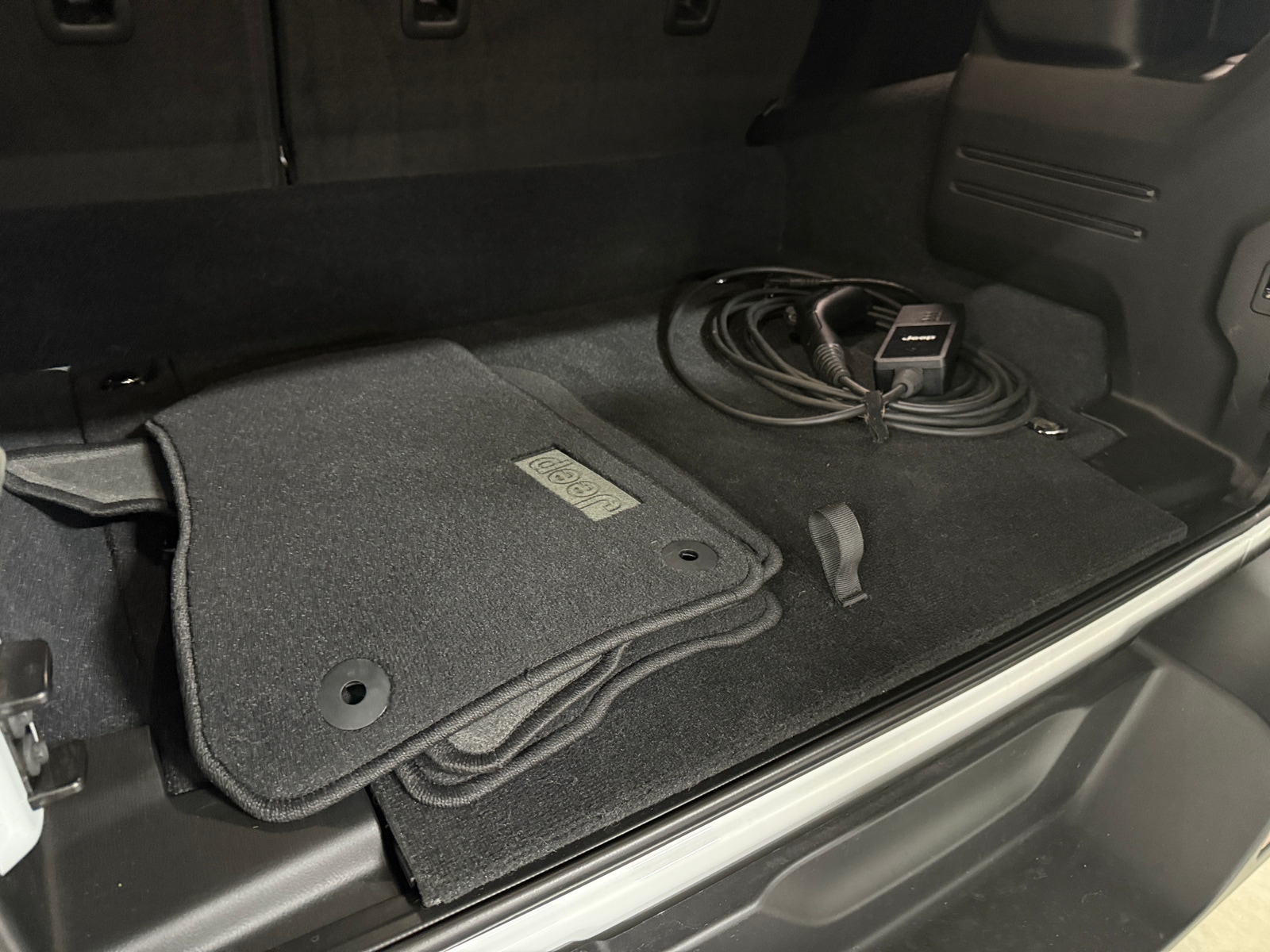 Thumbnail: 2024 Jeep Wrangler - 7