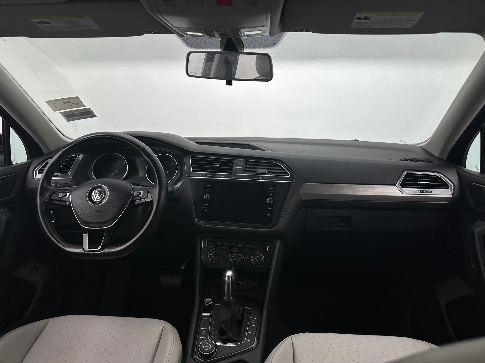 Thumbnail: 2018 Volkswagen Tiguan - 2