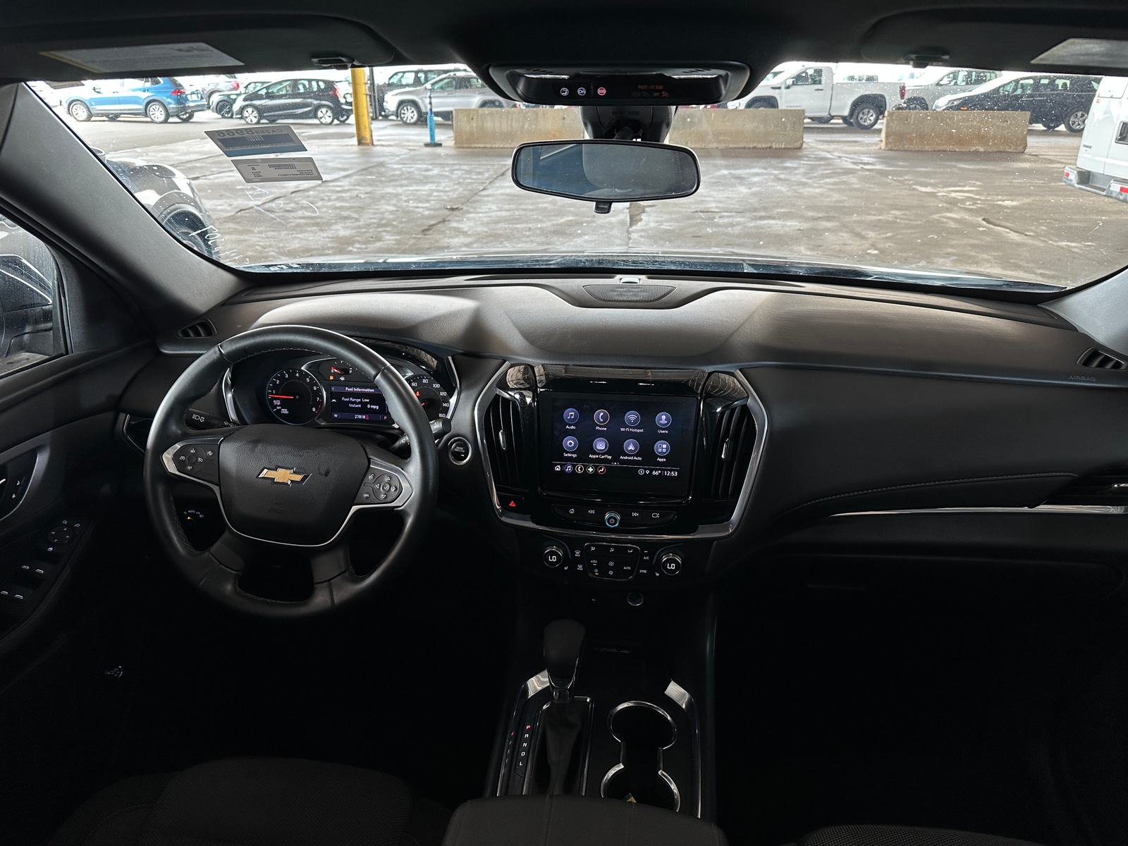 Thumbnail: 2023 Chevrolet Traverse - 3