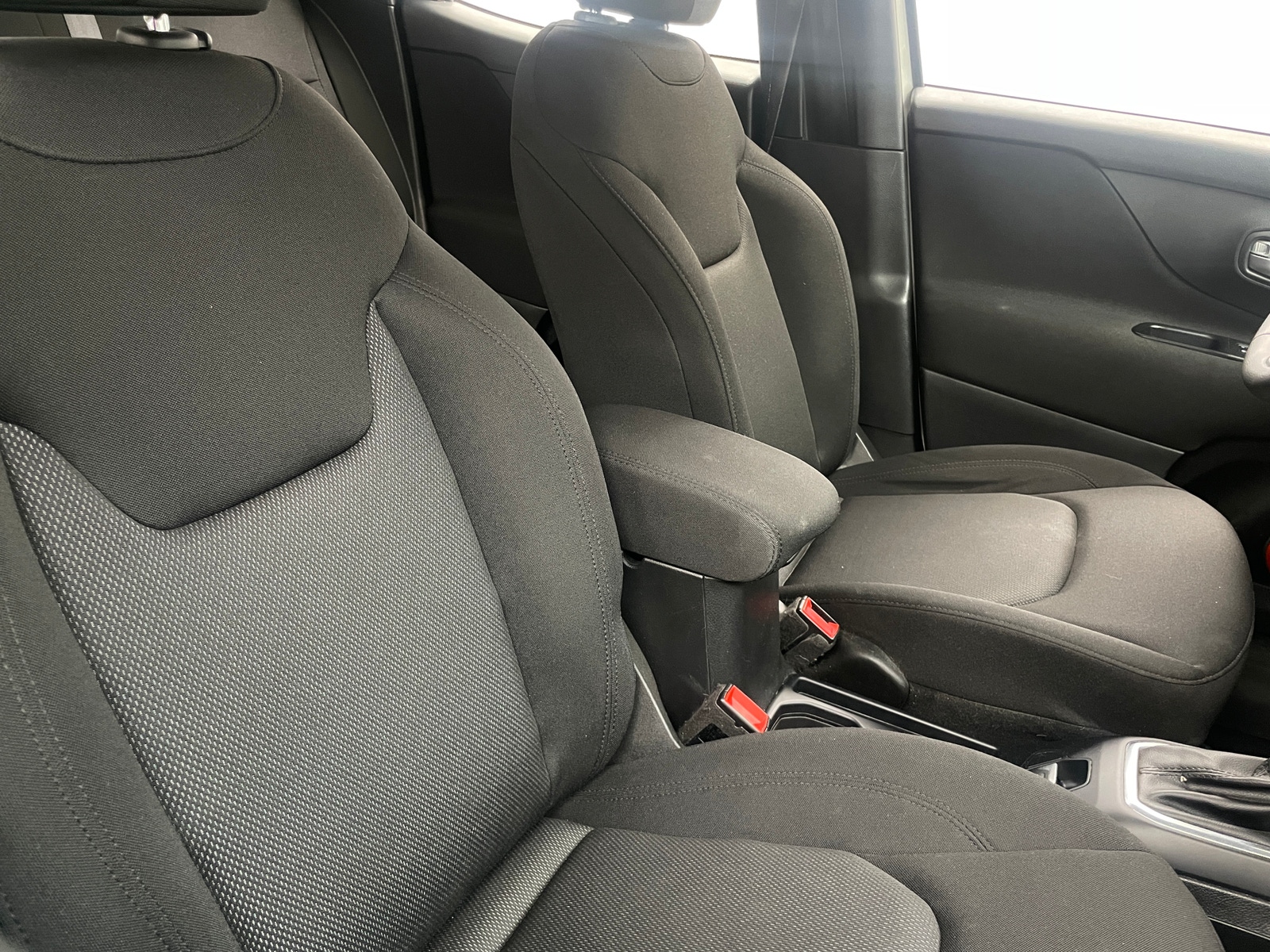 Thumbnail: 2018 Jeep Renegade - 2