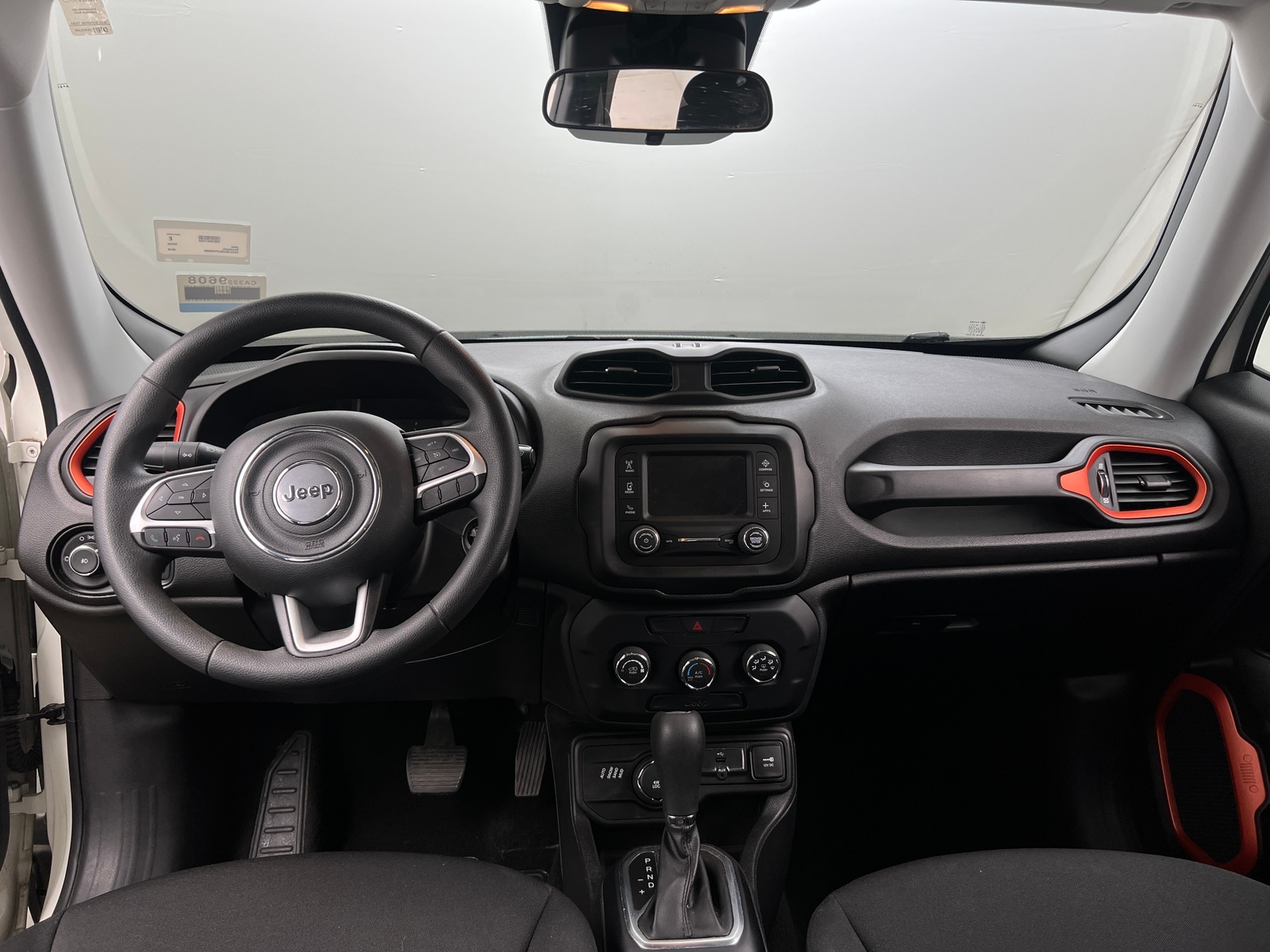Thumbnail: 2018 Jeep Renegade - 3
