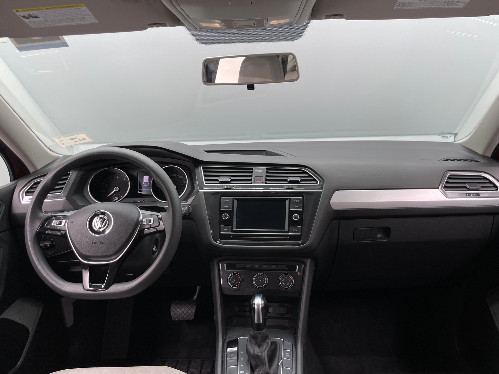 Thumbnail: 2019 Volkswagen Tiguan - 3