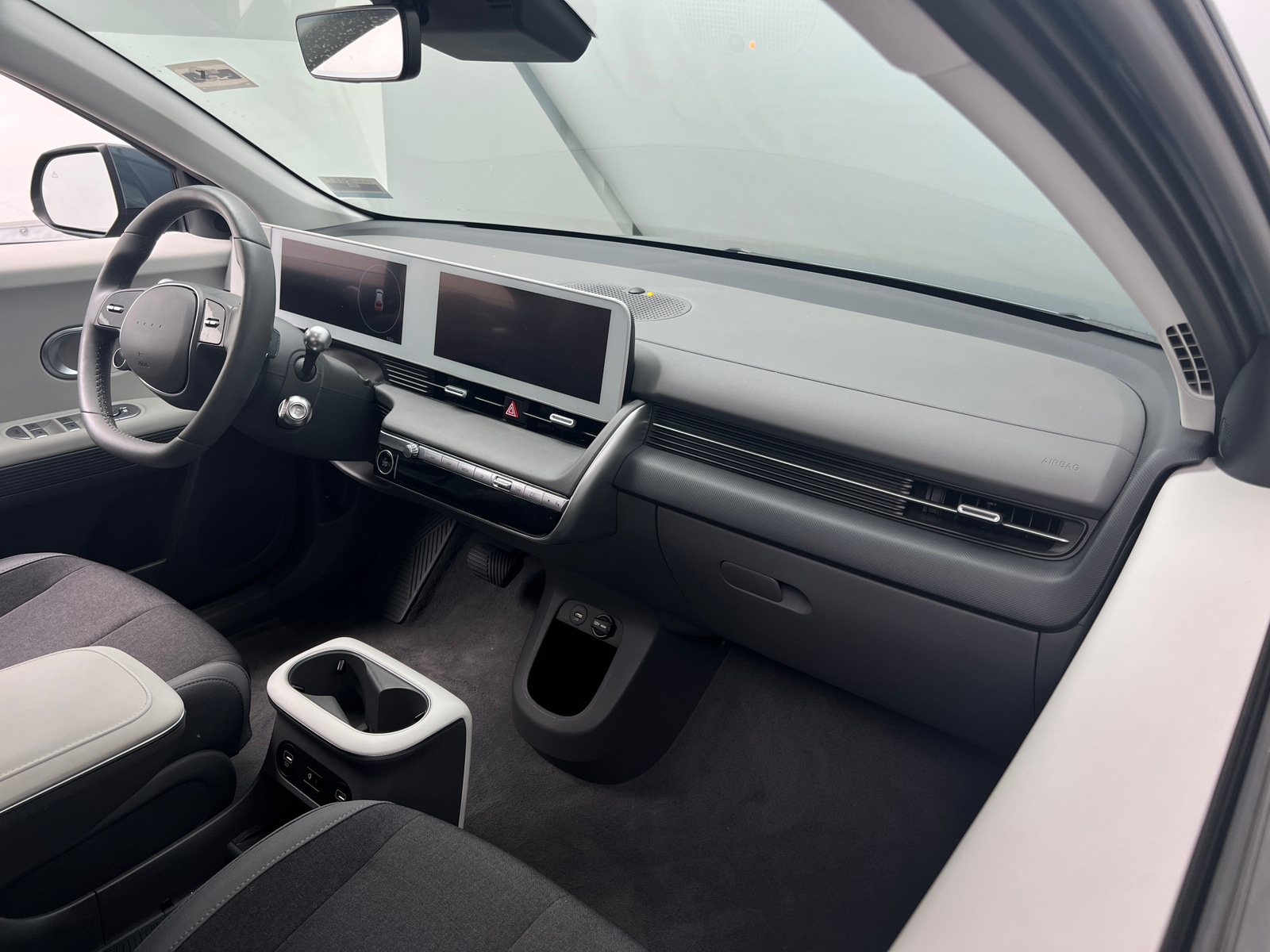 Thumbnail: 2024 Hyundai Ioniq 5 - 3