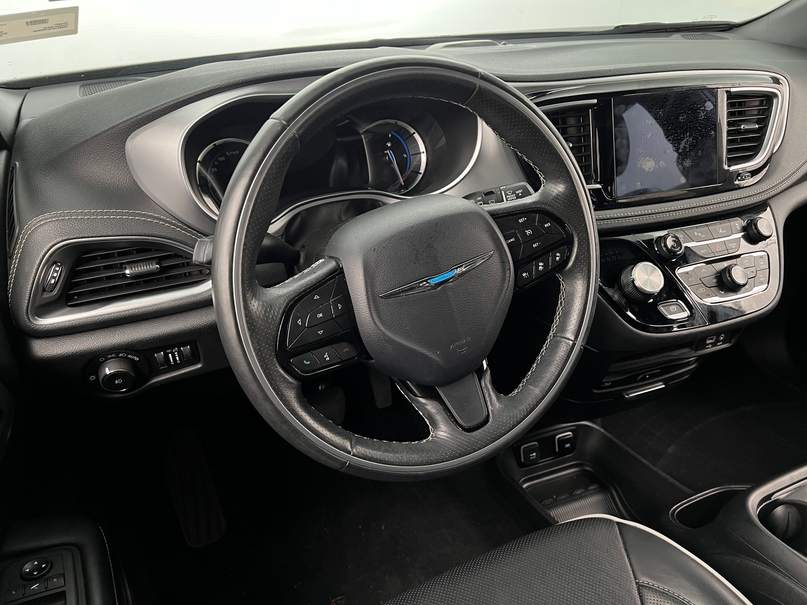 Thumbnail: 2020 Chrysler Pacifica - 4