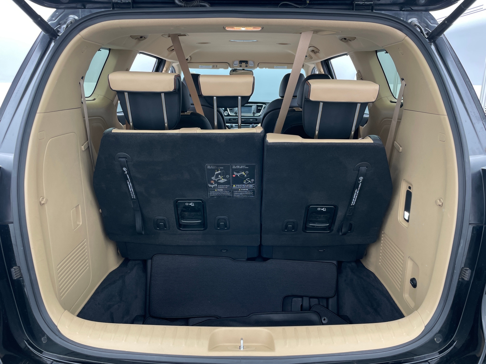 Thumbnail: 2017 Kia Sedona - 6
