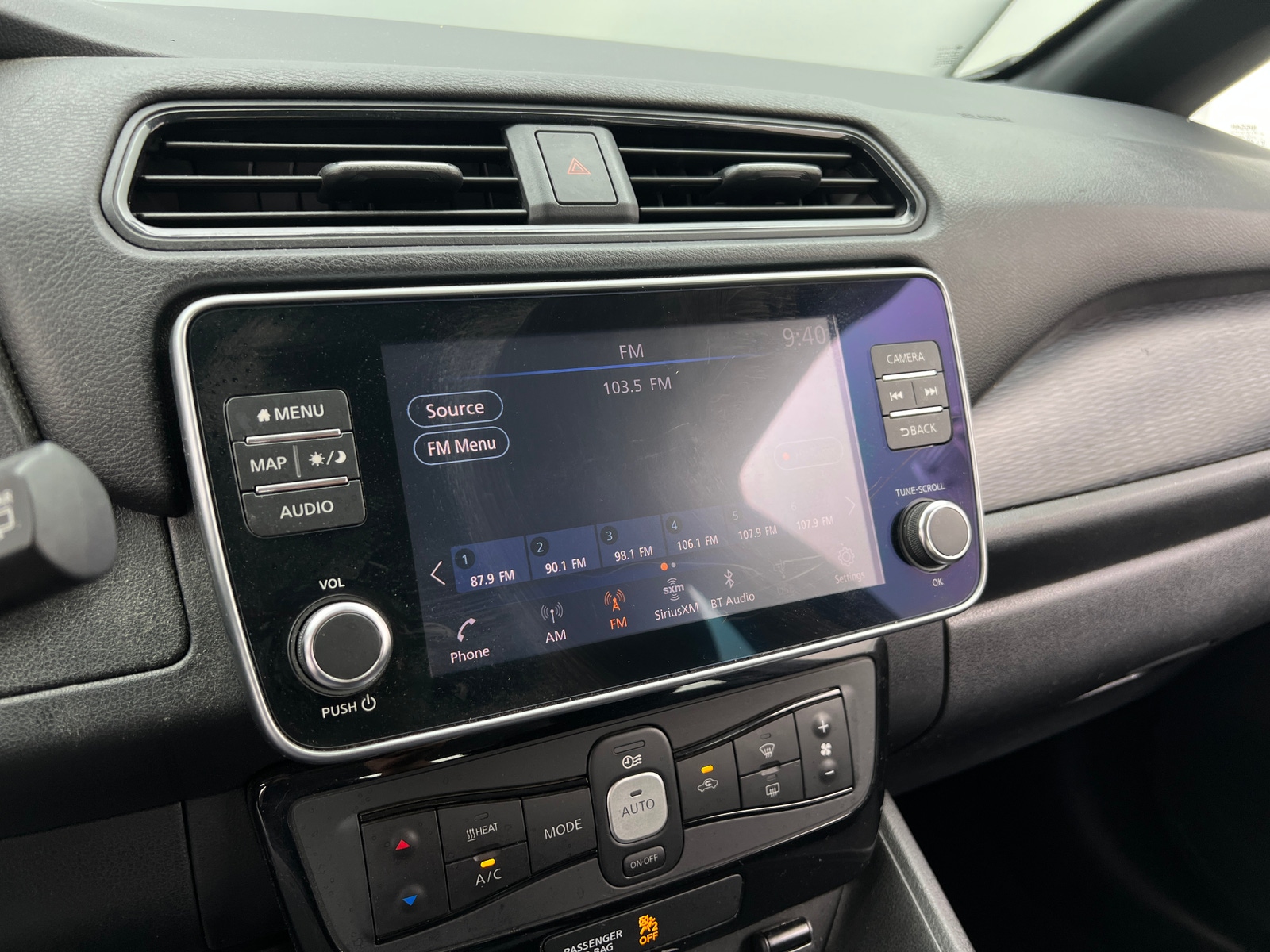 Thumbnail: 2019 Nissan Leaf - 4
