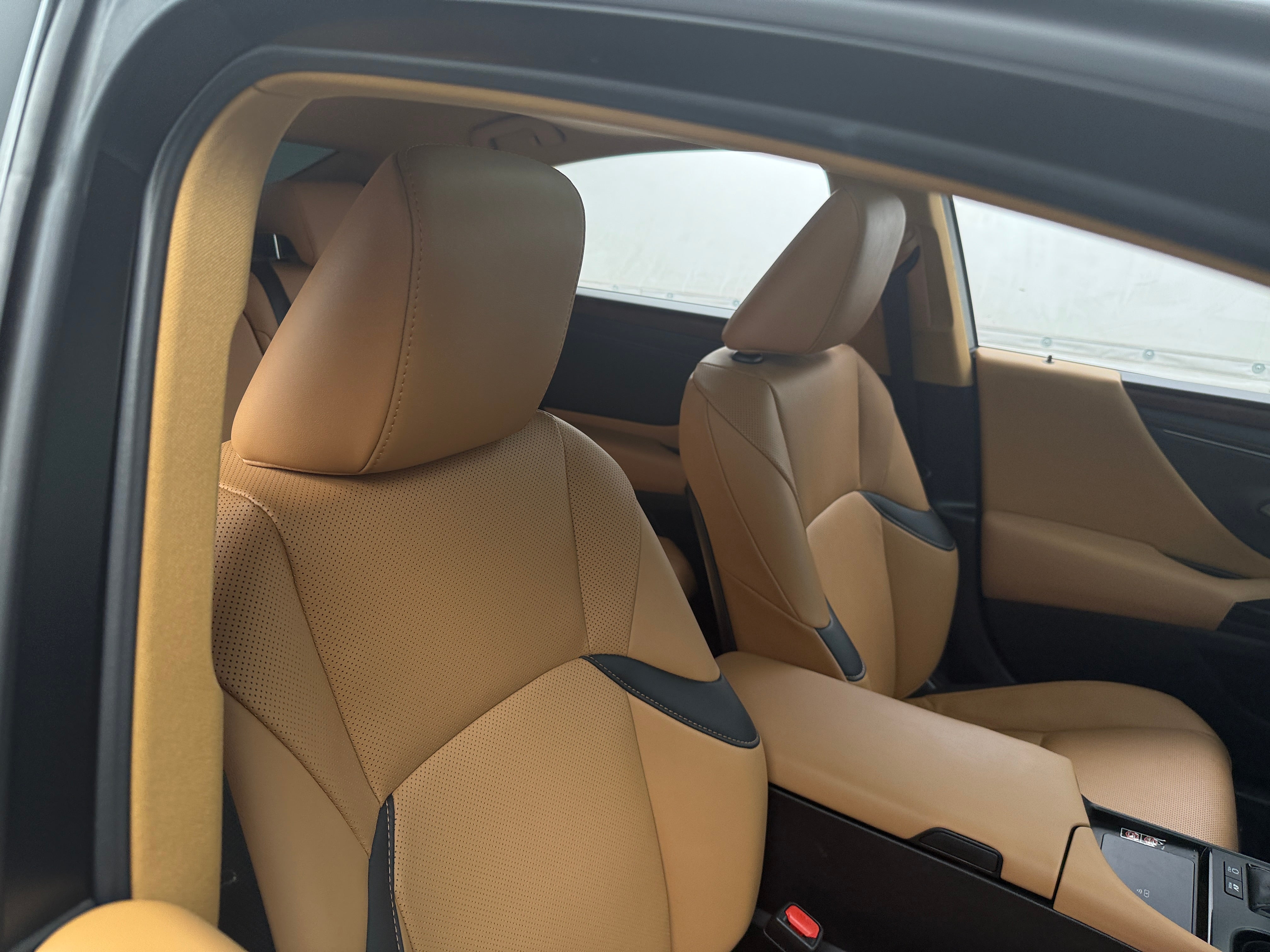 2023 Lexus ES Hybrid