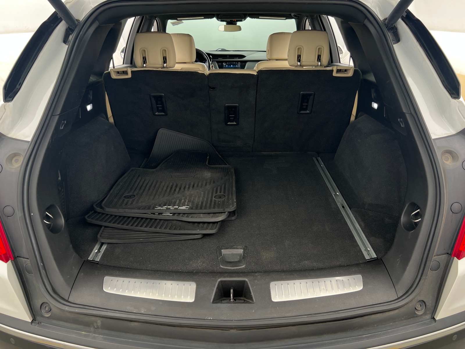 Thumbnail: 2019 Cadillac XT5 - 6
