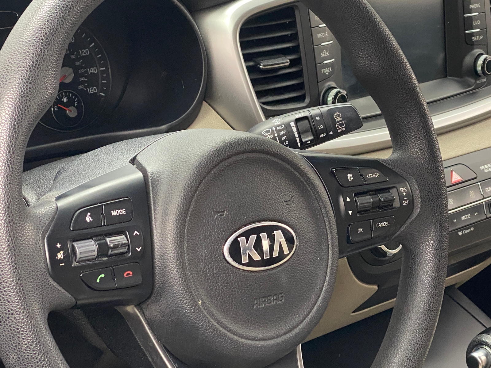 Thumbnail: 2018 Kia Sorento - 5