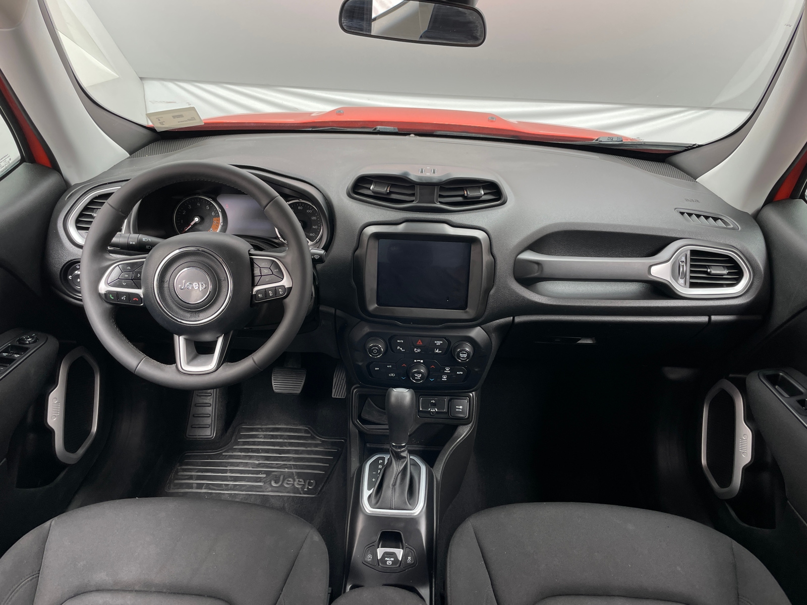 Thumbnail: 2021 Jeep Renegade - 3