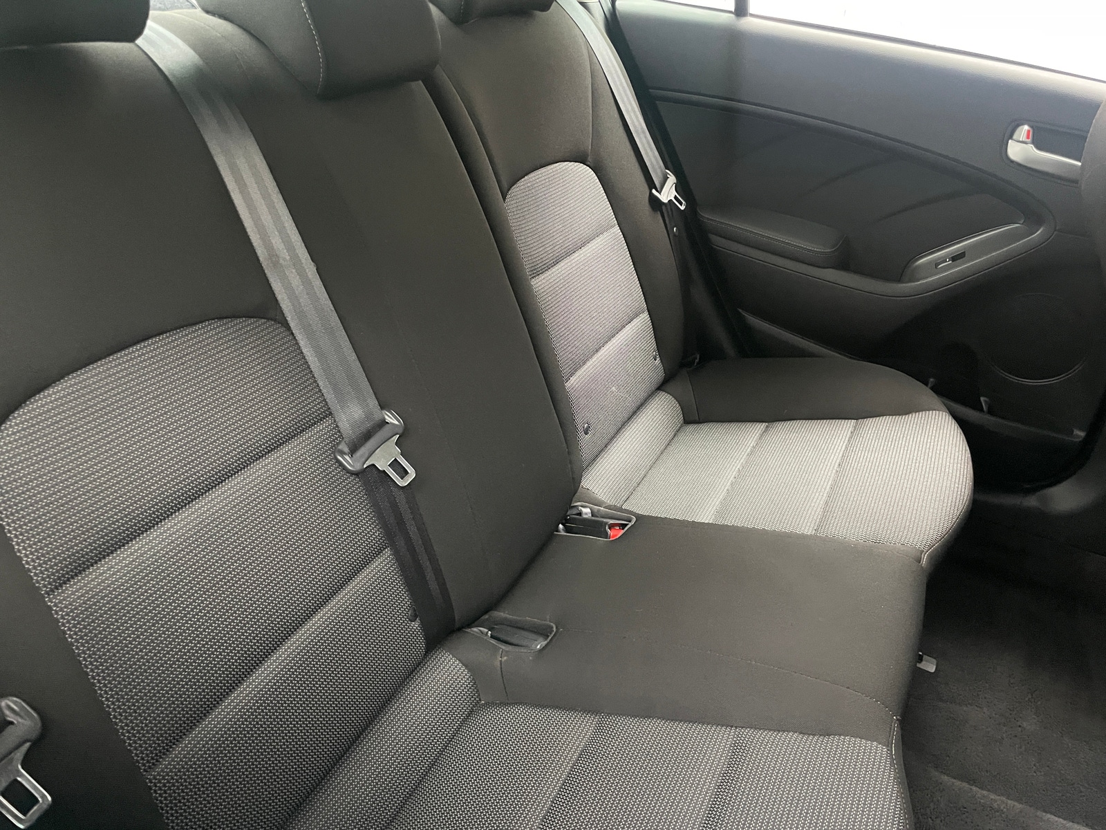 Thumbnail: 2018 Kia Forte - 6