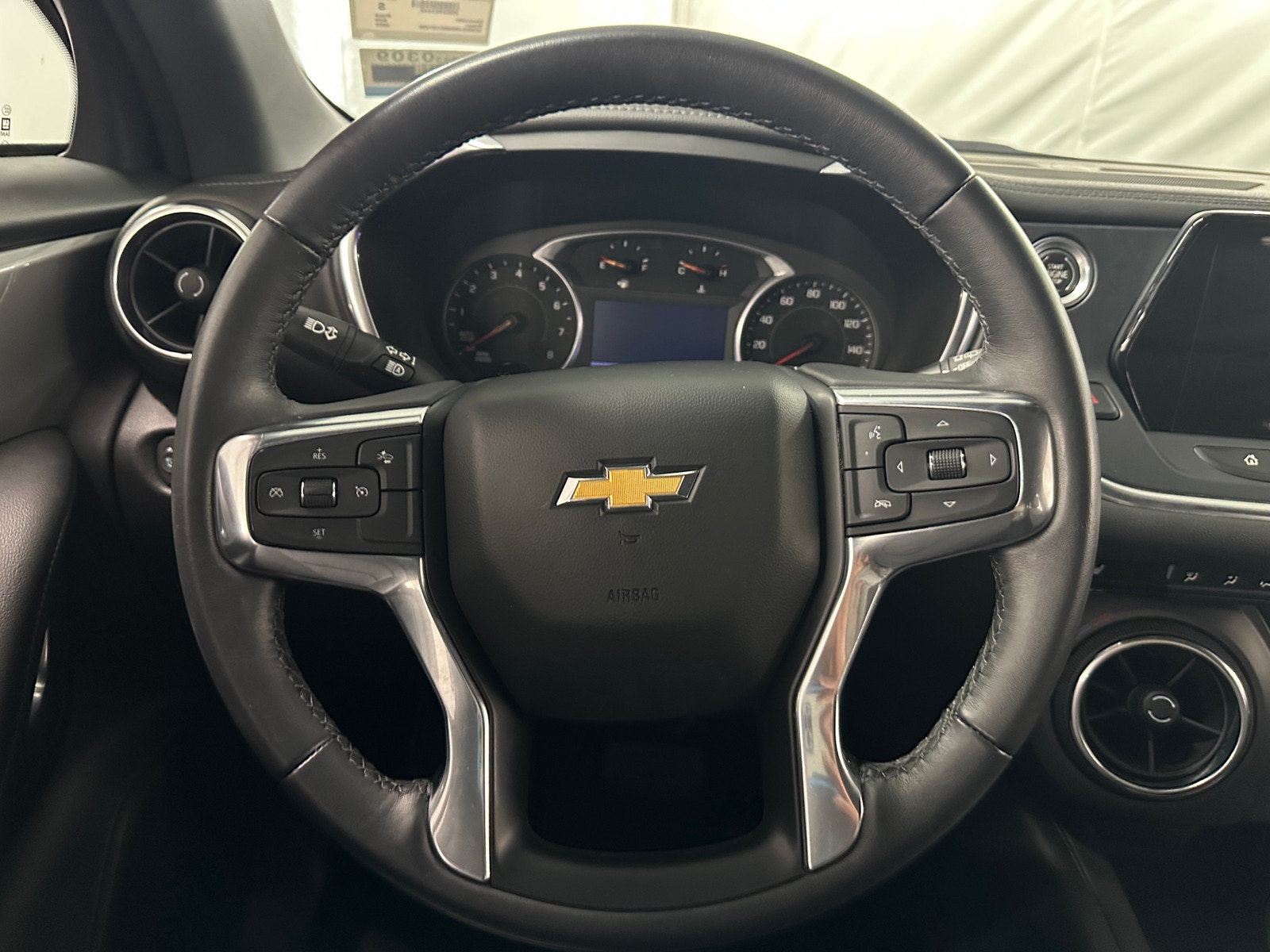 Thumbnail: 2022 Chevrolet Blazer - 4