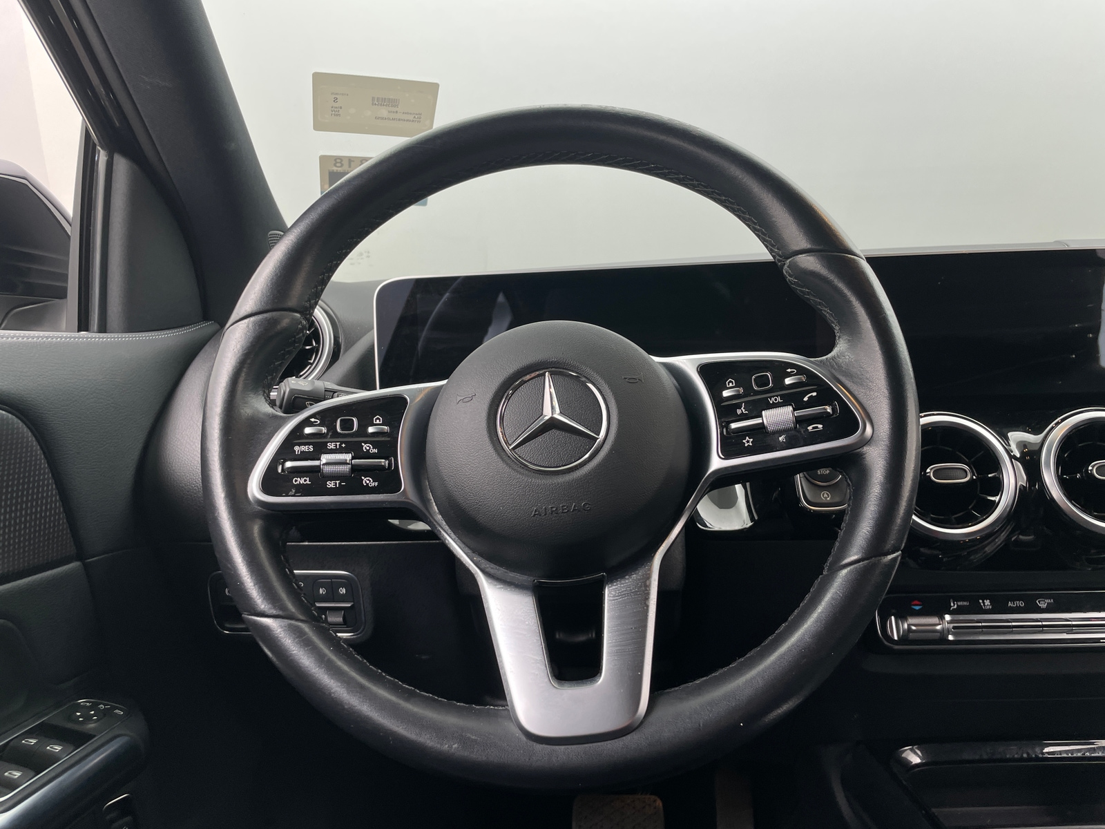 Thumbnail: 2021 Mercedes-Benz GLA - 4