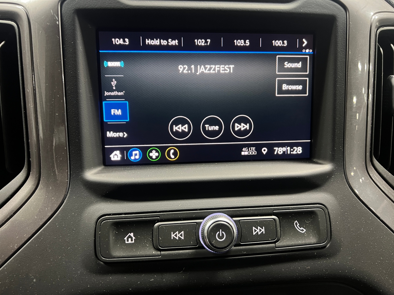 Thumbnail: 2020 Chevrolet Silverado 2500 - 4