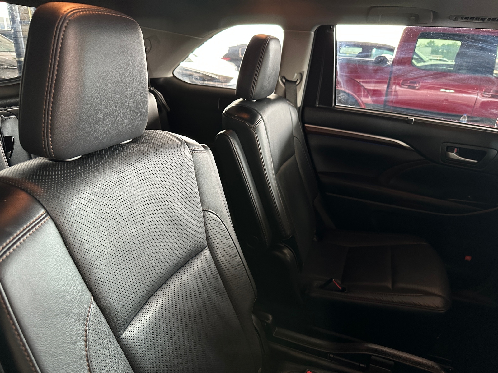 Thumbnail: 2015 Toyota Highlander - 5