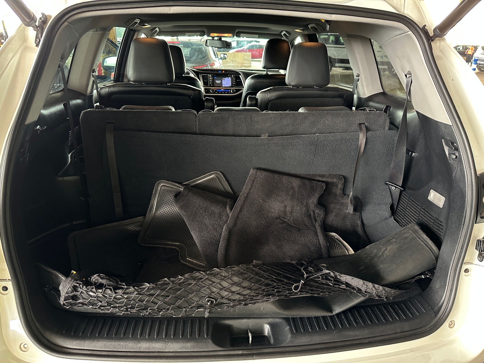 Thumbnail: 2015 Toyota Highlander - 6