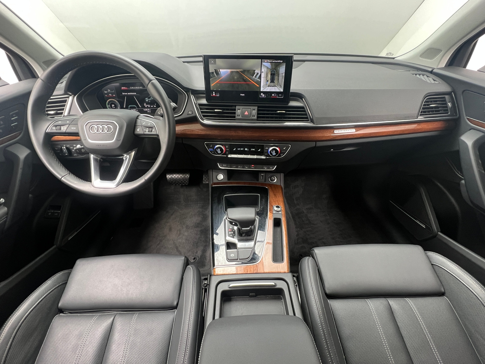 Thumbnail: 2022 Audi Q5 - 2