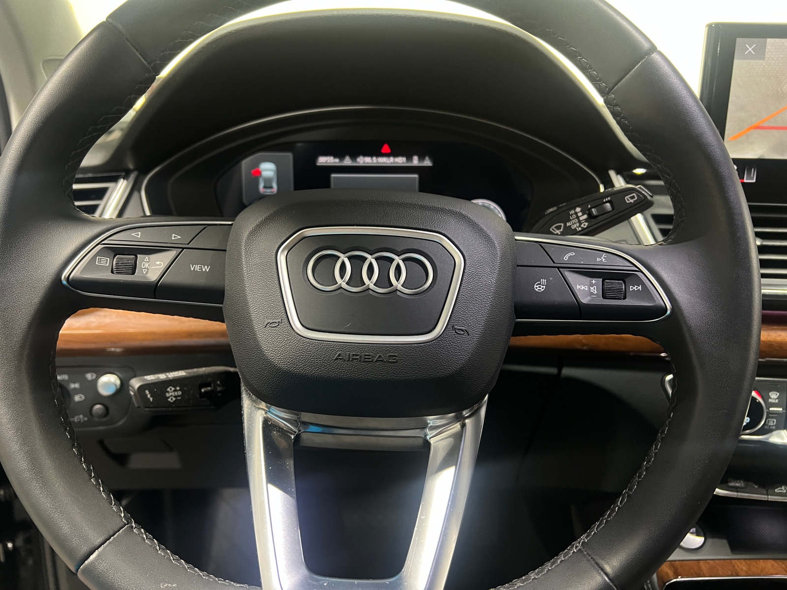 Thumbnail: 2022 Audi Q5 - 4