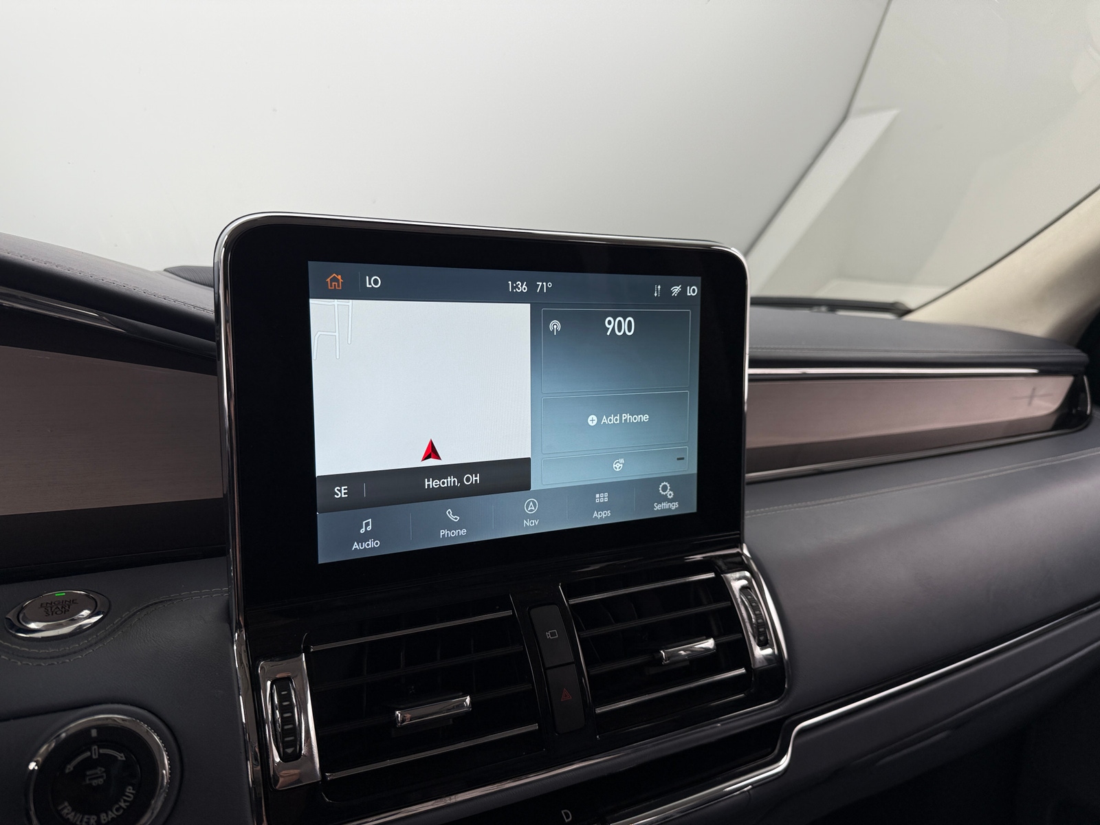 Thumbnail: 2021 Lincoln Navigator - 3