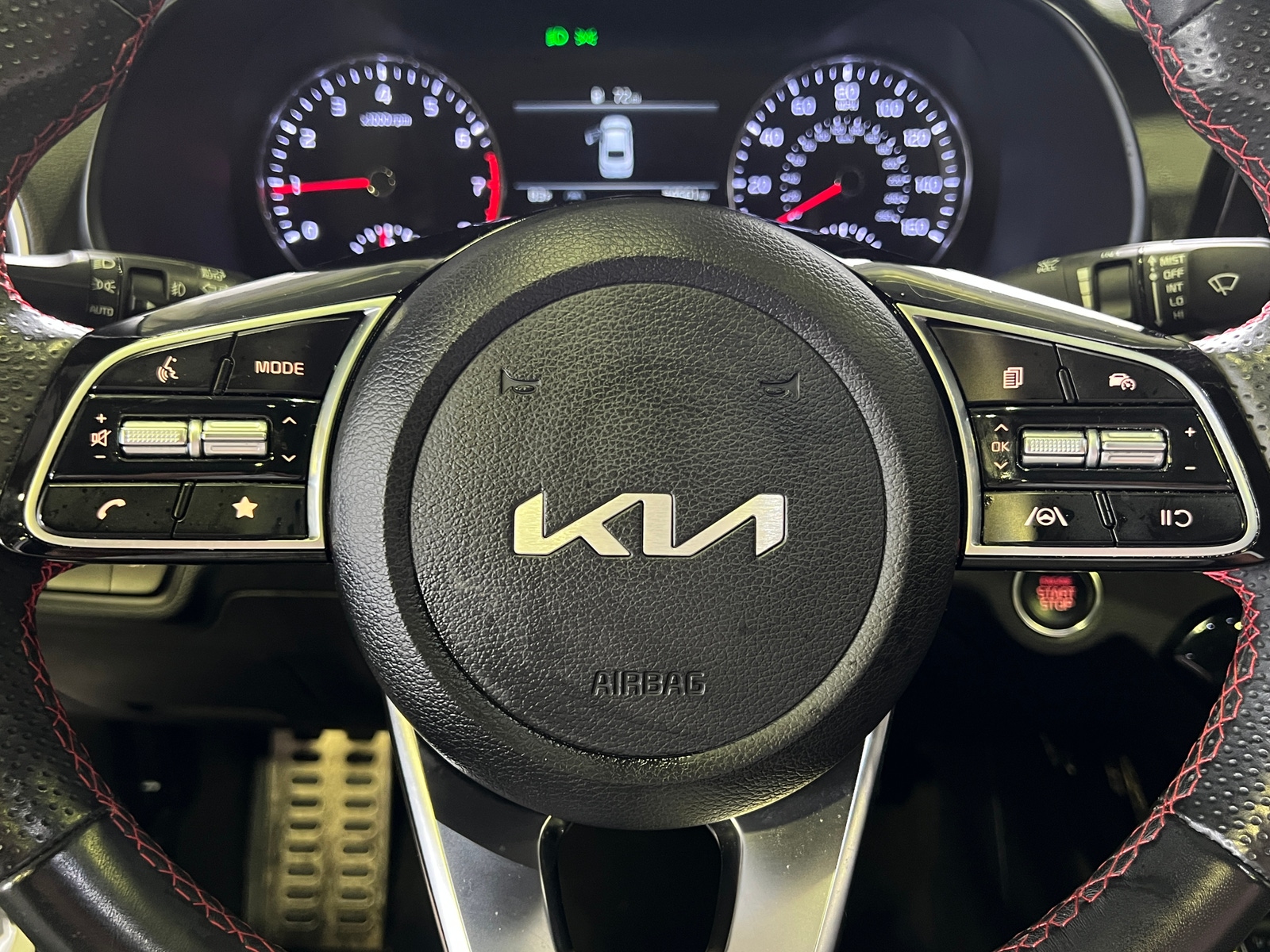 Thumbnail: 2023 Kia Forte - 4
