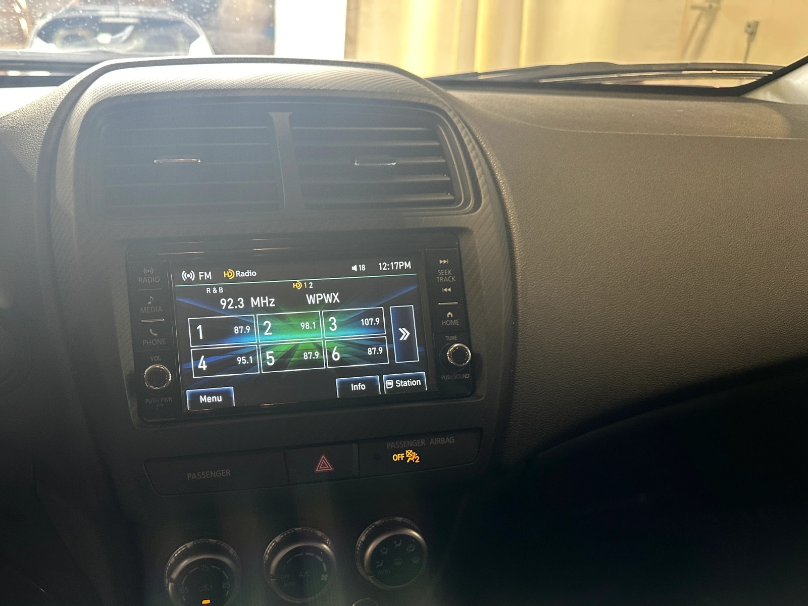 Thumbnail: 2024 Mitsubishi Outlander Sport - 4