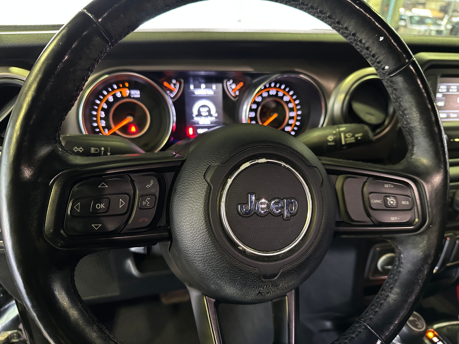 Thumbnail: 2020 Jeep Wrangler - 5