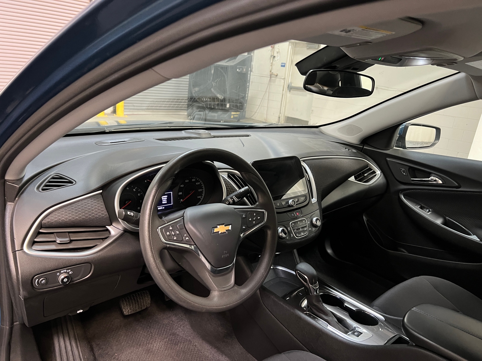 Thumbnail: 2024 Chevrolet Malibu - 3