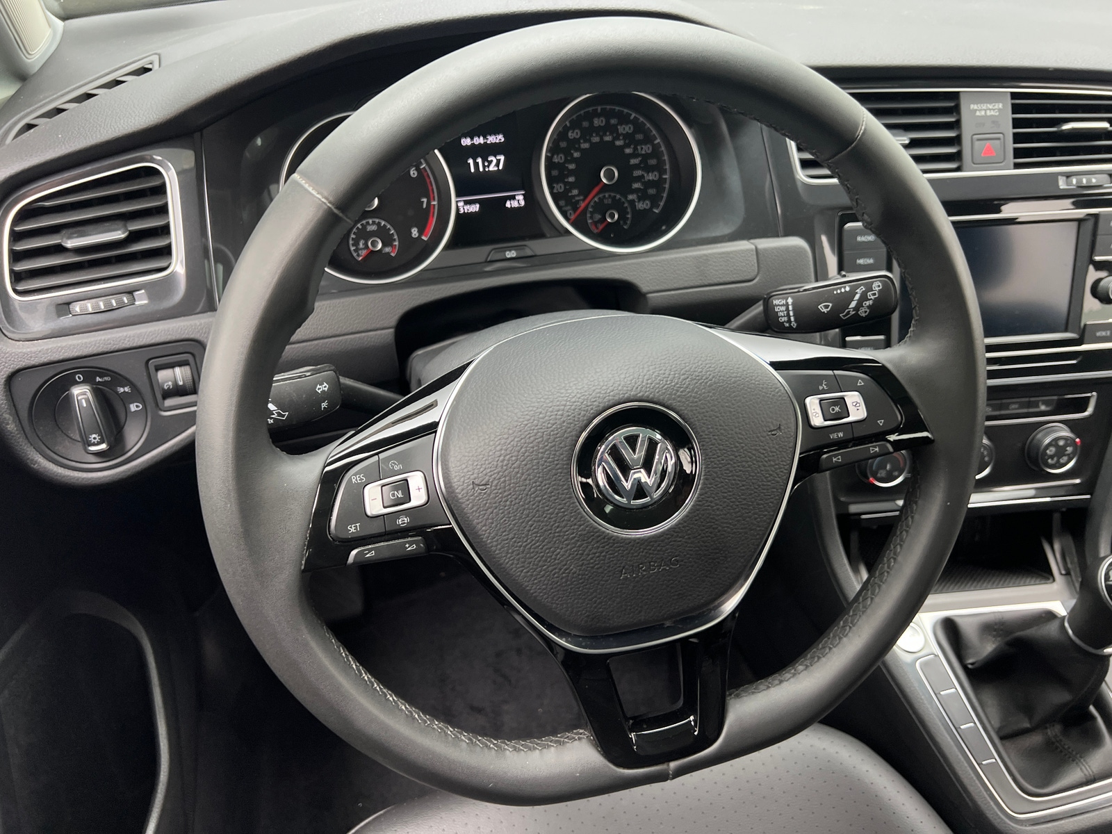 Thumbnail: 2020 Volkswagen Golf - 4