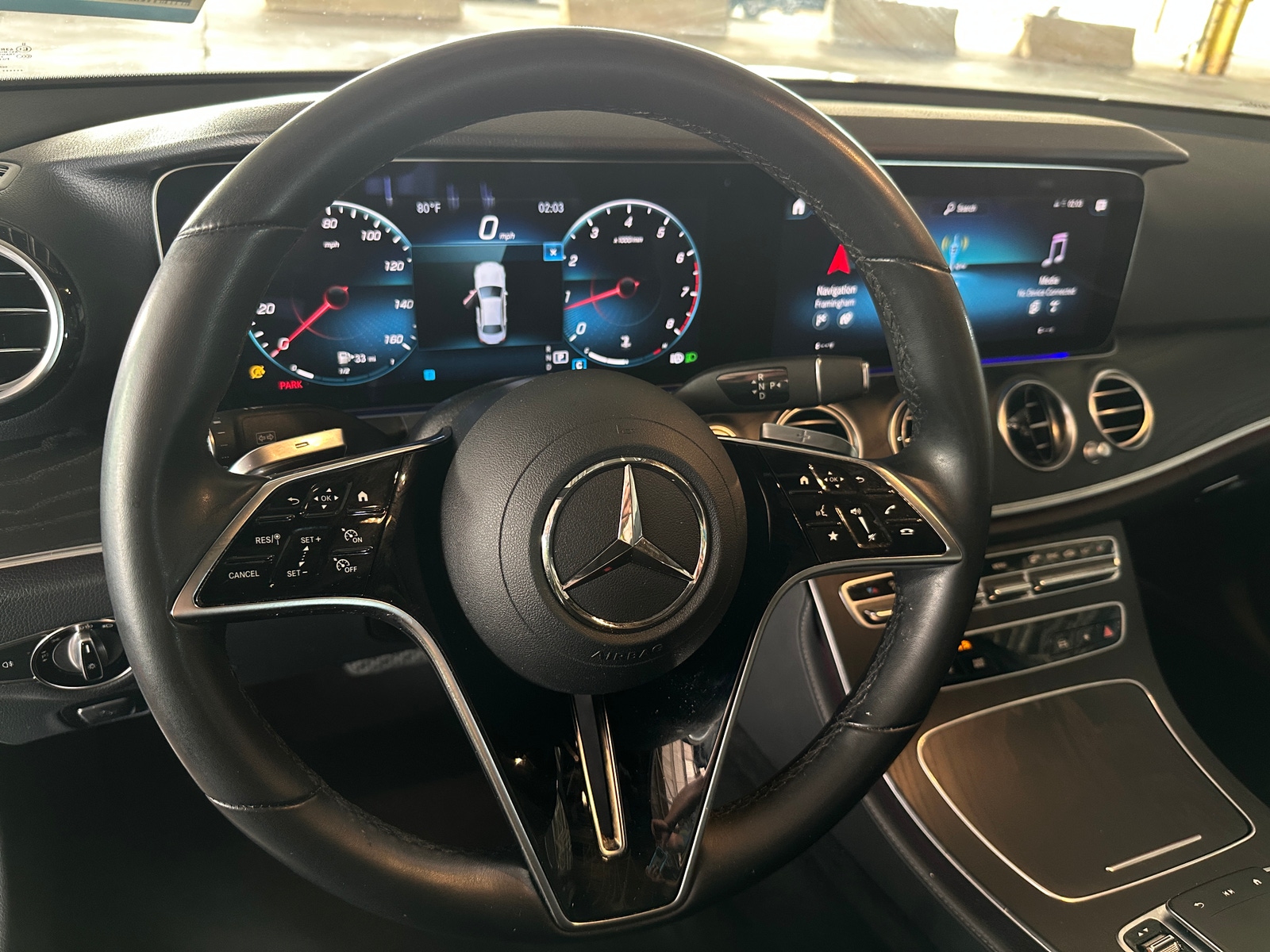 Thumbnail: 2022 Mercedes-Benz E-Class - 4