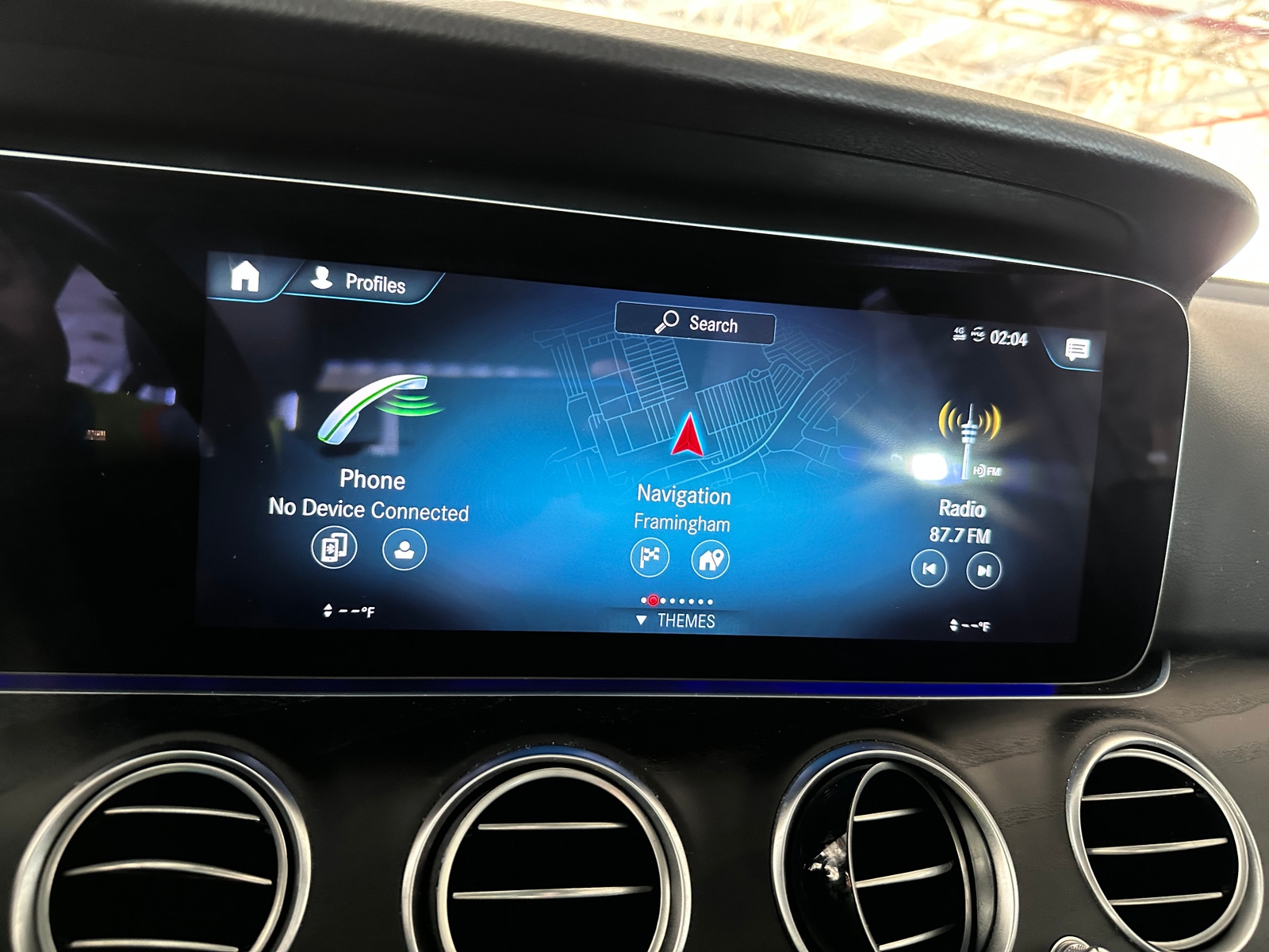 Thumbnail: 2022 Mercedes-Benz E-Class - 3