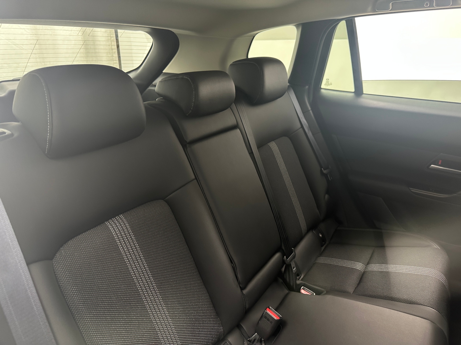 Thumbnail: 2023 Mazda CX-50 - 5