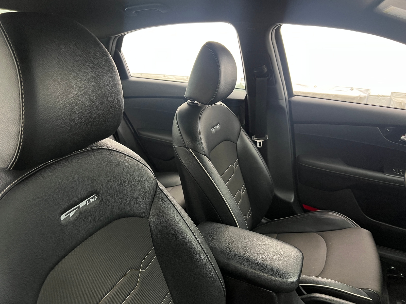 Thumbnail: 2021 Kia Forte - 2