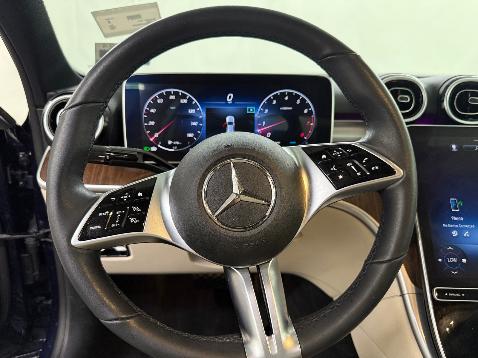Thumbnail: 2023 Mercedes-Benz C-Class - 4