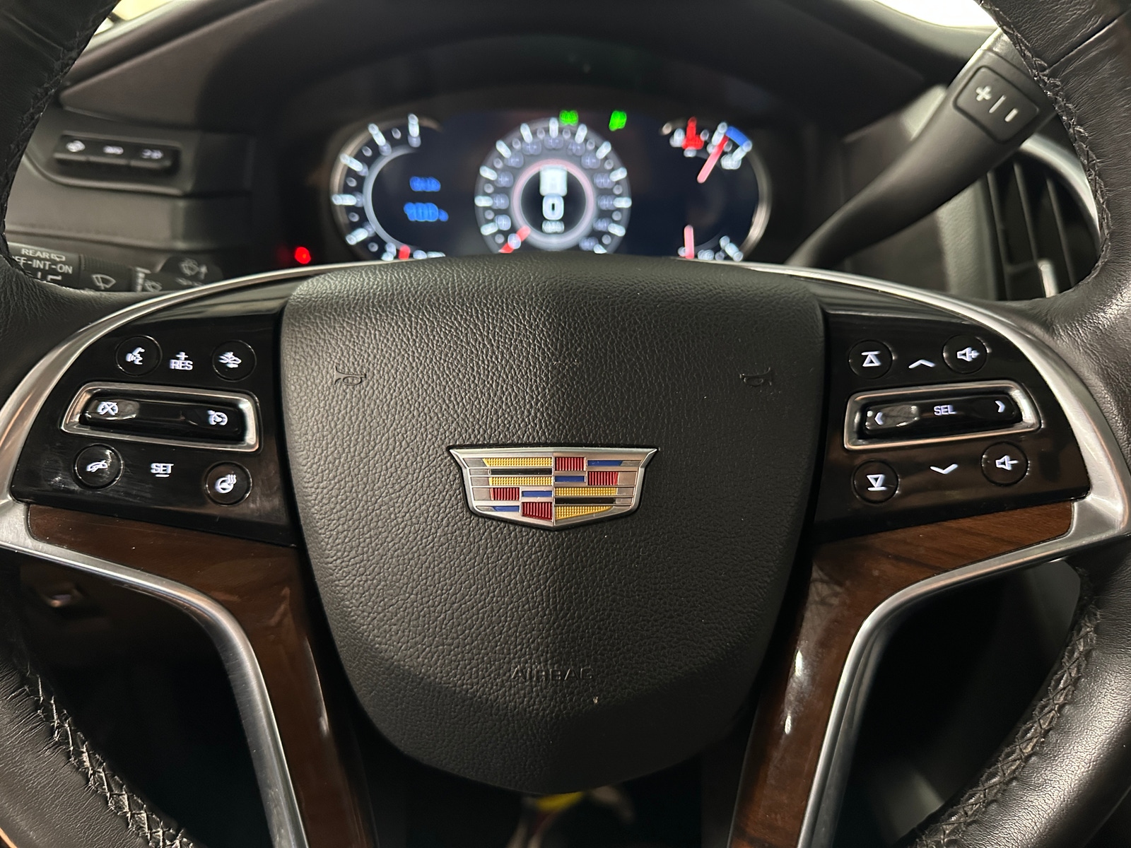 Thumbnail: 2020 Cadillac Escalade - 4