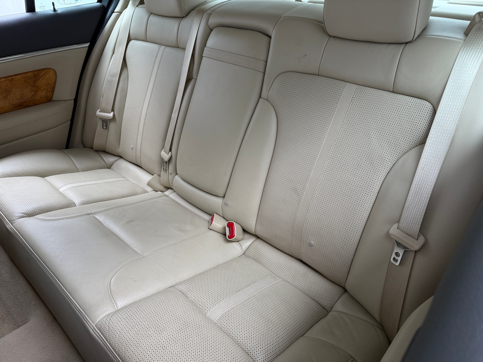 Thumbnail: 2011 Lincoln MKS - 5