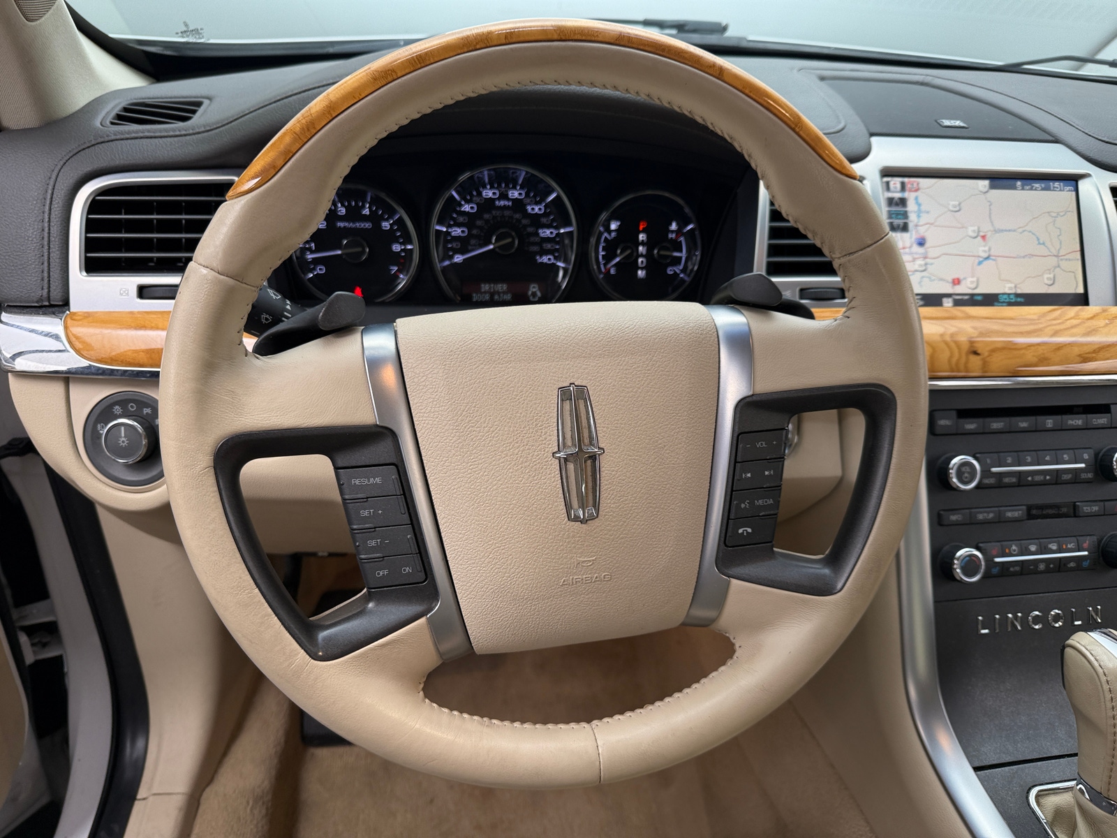 Thumbnail: 2011 Lincoln MKS - 4