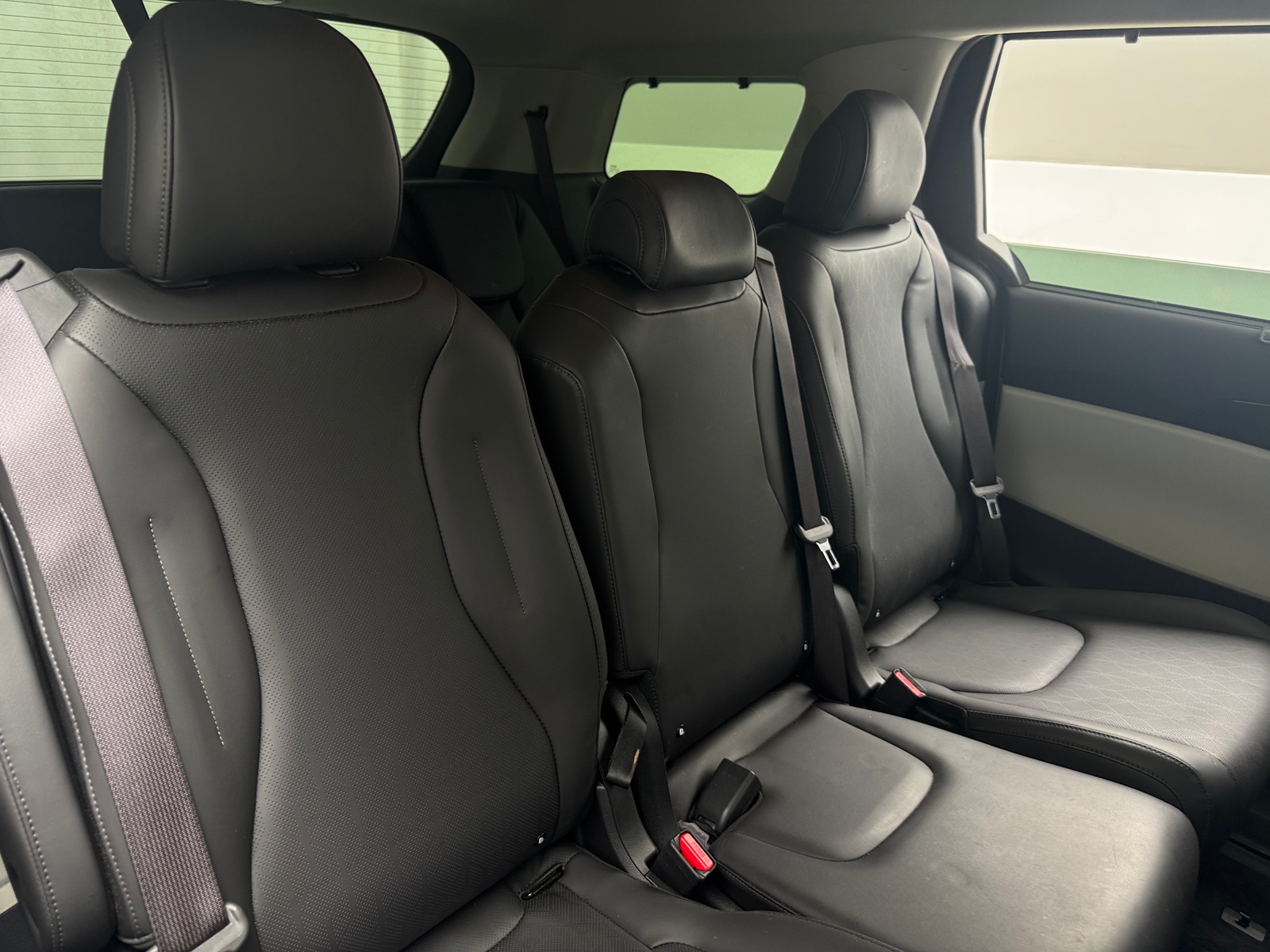 Thumbnail: 2022 Kia Carnival - 5