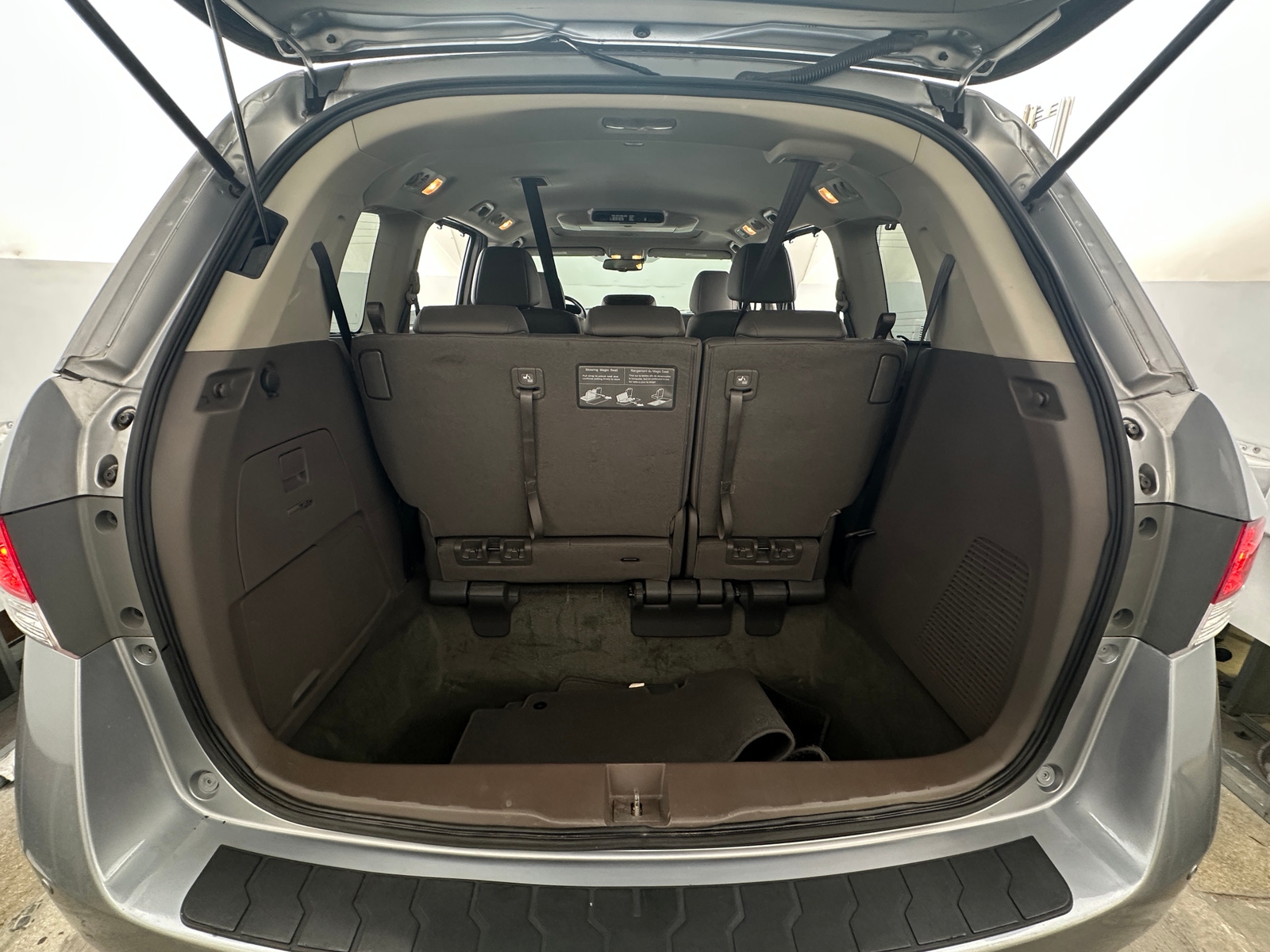 Thumbnail: 2016 Honda Odyssey - 6